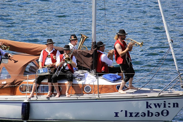 样的巨星坐 样的巨星坐